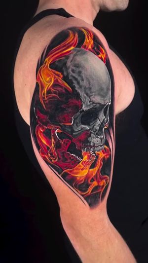 Video post by @skindesigntattoos on Instagram