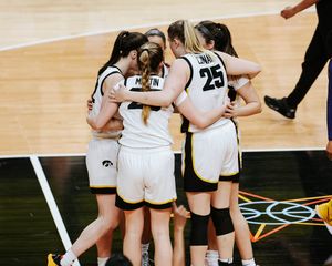 Image post by @IowaWBB on Twitter