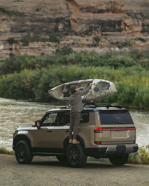 Image post by @discoverlexus on Instagram