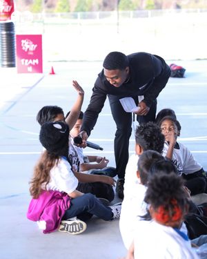 Image post by @rocketsgiveback on Instagram