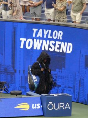 Image post by @tay_taytownsend on Instagram
