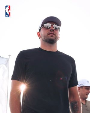 Image post by @NBAMexico on Facebook