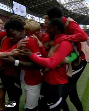 Image post by @azalkmaar on Instagram