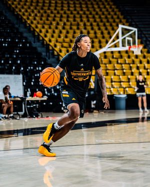 Image post by @southernmisswbb on Instagram