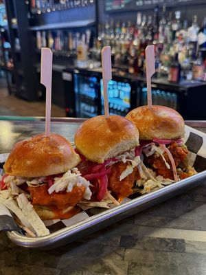 Image post by @wingnutzbarandgrill on Instagram