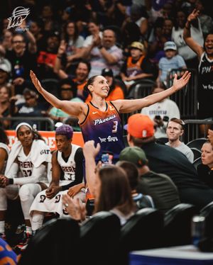 Image post by @phoenixmercury on Instagram