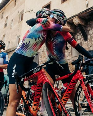 Image post by @wmncycling on Instagram