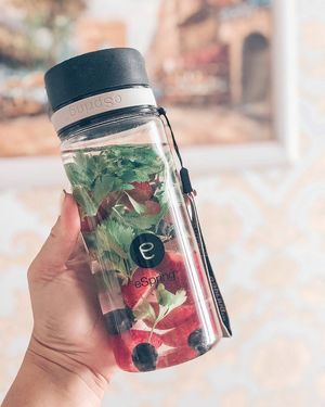 Image post by @amway on Instagram