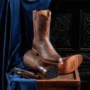 Image post by @tonylamaboots on Instagram