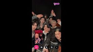 Video post by @buzzfeedceleb on YouTube