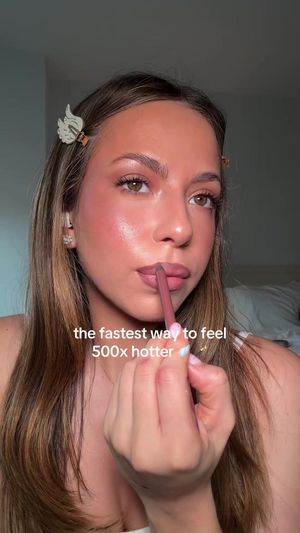 Video post by @anyaweitz on TikTok