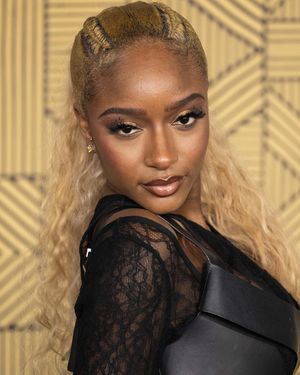 Image post by @bet on Instagram