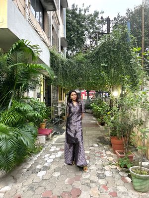 Image post by @shraddhaa_trends on Instagram