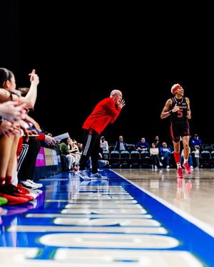Image post by @uiw_womenshoops on Instagram