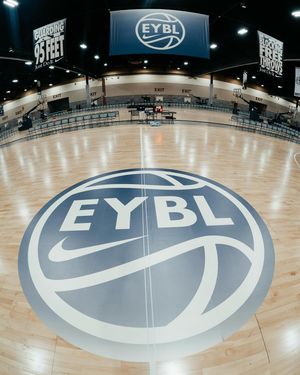 Image post by @nikegirlseybl on Instagram