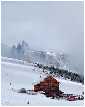 Image post by @melliotmadeit on Instagram