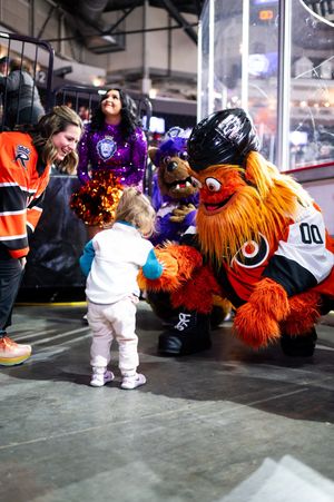 Image post by @readingroyals on Instagram