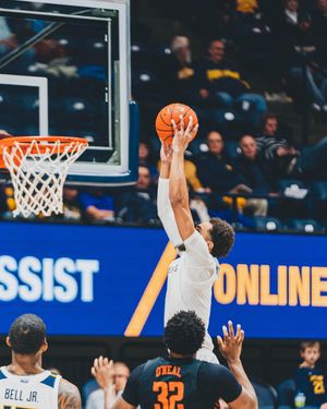 Image post by @wvuhoops on Instagram