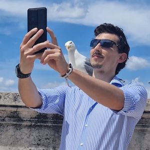 Image post by @marcusmarcelli on Instagram