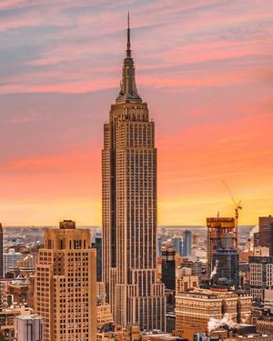 Image post by @empirestatebldg on Instagram
