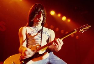 Image post by @ramones on Instagram