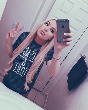 Video post by @somelikeitpop on TikTok