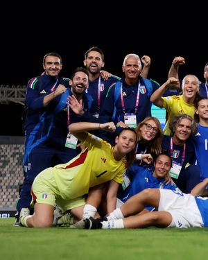 Image post by @azzurrefigc on Instagram