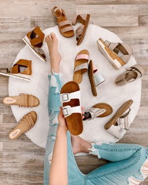 Image post by @shopfillyflair on Instagram