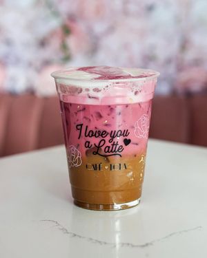 Image post by @ilovecafelola on Instagram