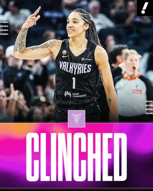 Video post by @yahoosports on TikTok