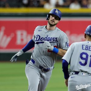 Image post by @losdodgers on Instagram