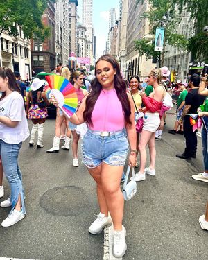 Image post by @jordynlyne on Instagram