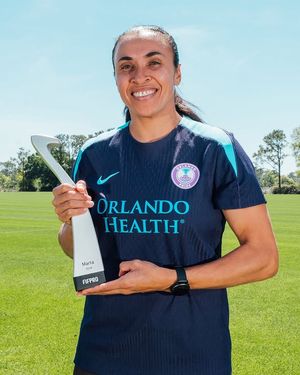 Image post by @fifpro on Instagram