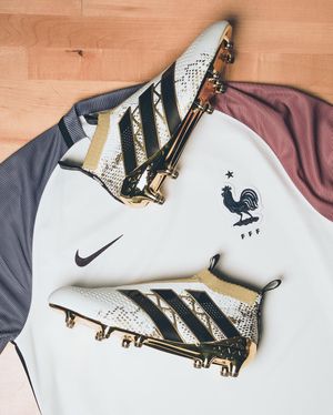 Image post by @soccerdotcom on Instagram