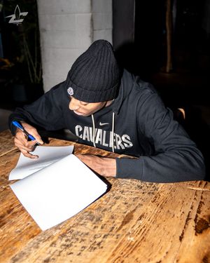 Image post by @chargecle on Instagram