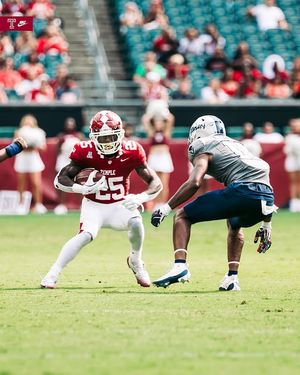 Image post by @temple_fb on Instagram