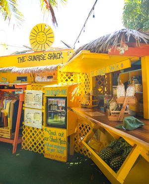 Image post by @sunriseshack on Instagram