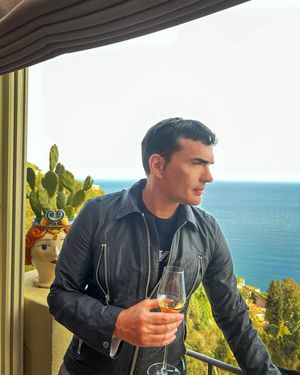 Image post by @claudiovmorales on Instagram