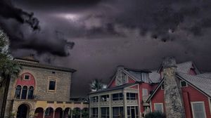 Image post by @deeringestate on Instagram
