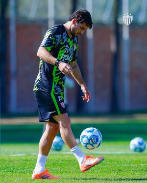 Image post by @clubnecaxa on Instagram