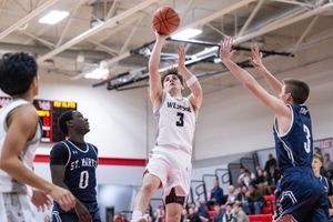 Image post by @oregonsportsphotos on Instagram