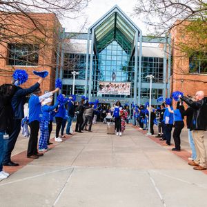 Image post by @collincollege on Twitter