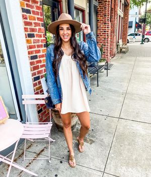 Image post by @sabrinanoellee on Instagram