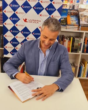 Image post by @robertohonoriooficial on Instagram