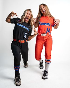 Image post by @boisestatesoftball on Instagram