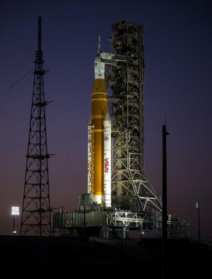Image post by @nasaartemis on Instagram