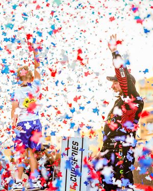 Image post by @nascaratcota on Instagram