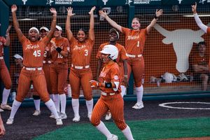 Image post by @TexasSoftball on Twitter