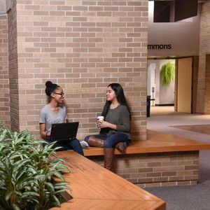Image post by @westerniluniv on Instagram
