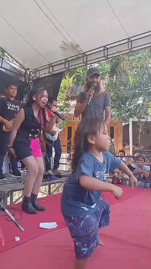 Video post by @da7april on TikTok